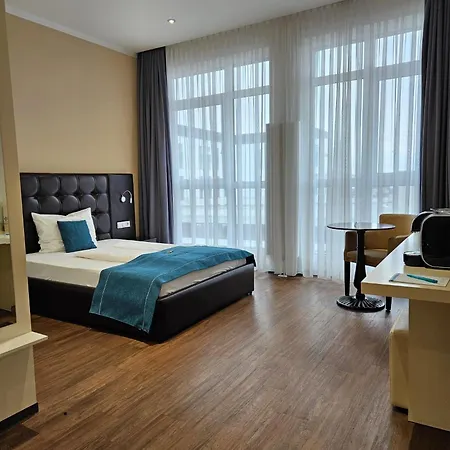 Otel Rheincity & Boardinghouse 4*