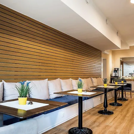 Rheincity & Boardinghouse فندق 3*