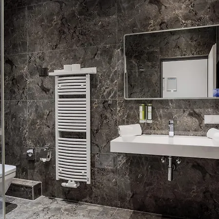 Rheincity & Boardinghouse Otel 4*