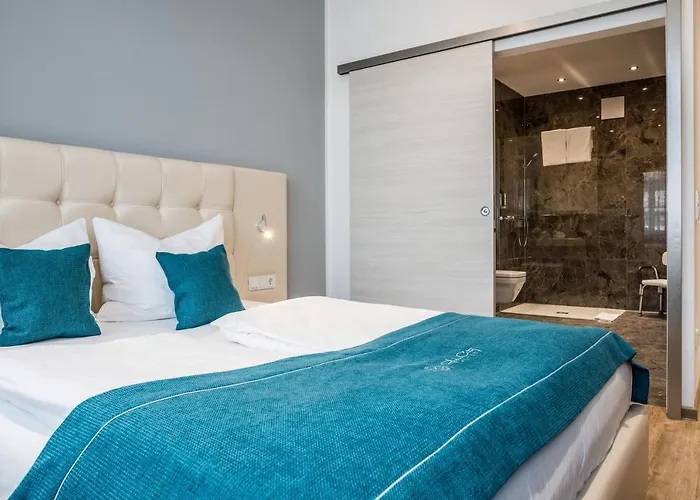 Rheincity & Boardinghouse Hotel 4*