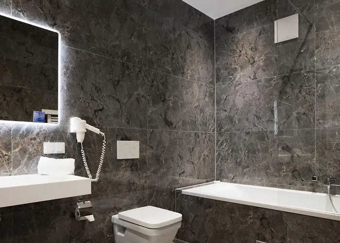 Rheincity & Boardinghouse Hotel 4*